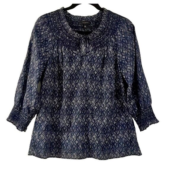 Talbots cotton blue printed smocked neck blouse medium - Picture 2 of 10